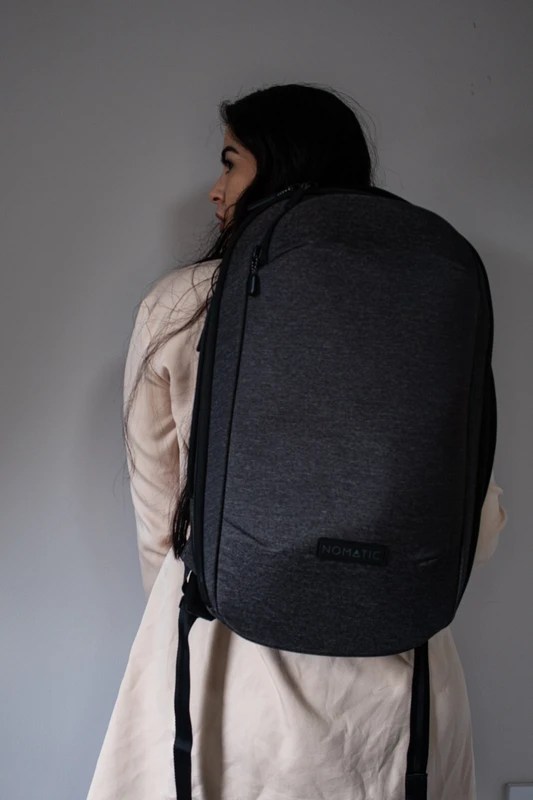 Nomatic Navigator Lite Pack REVIEW (15L) The Perfect Backpack For